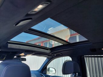 BMW X7 M50d Dark Shadow edice, 1. majitel - 7