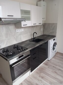 Byt 2+1+Balkon Rekonstrukce Zadní Vinohrady TOP Chomutov - 7