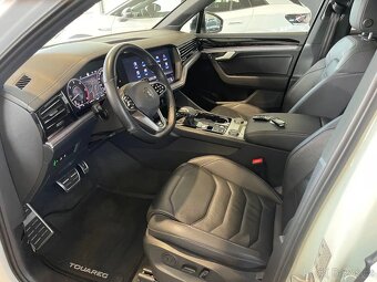 Volkswagen Touareg 3.0 V6 TDI R-LINE BLACK STYLE - 7