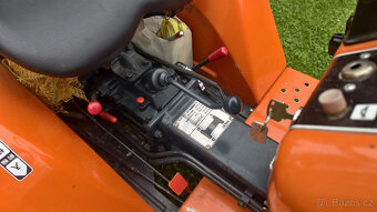 KUBOTA B1200 - 7