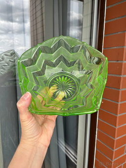 Starožitná Art Deco mísa 21 cm, uranové sklo, Rosice - 7