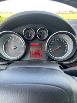 Insignia, 2.0 CDti, 4x4, Biturbo, 2012 - 7