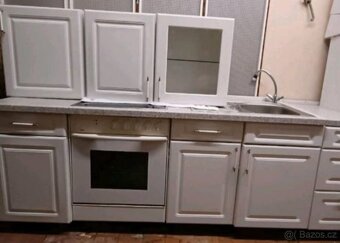 Krásná venkovská kuchyně se spotřebiči,5456 - 7