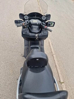 Suzuki burgman 650 EXECUTIVE, R.V 2005, STK PLATNA , MOZNO U - 7