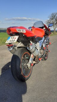 Aprilia RSV 1000 R - 7