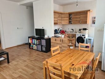 Pronájem bytu 2+kk, 61m2 s parkovacím stáním, Opava, ul. Pal - 7