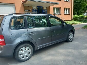 Volkswagen Touran 1.9 tdi kw 77 rok 2006 - 7