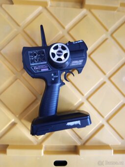 RC auto 1:8 - 7