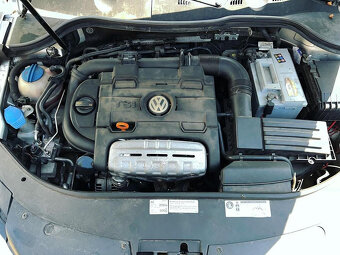 Vůz na náhradní díly VW Passat B7 kombi 2012 CDGA KWB LA7W - 7