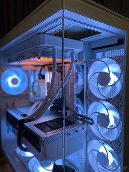 Herní PC Ryzen 7 7700 + RTX 4080 Super + 32GB RAM - 7