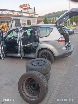 Ford s Max - 7
