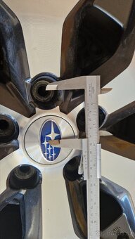 Prodám sadu originálních alu disků - kol Subaru J17 x 7J - 7