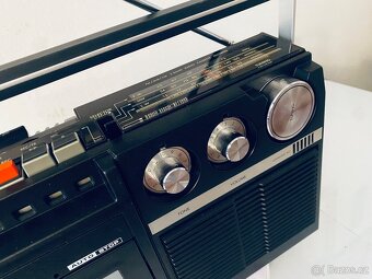 Radiomagnetofon JVC RC-222LE, rok 1978 - 7