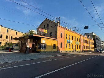 Pronájem haly 144 m2 v Pardubicích - ul. Na Spravedlnosti - 7