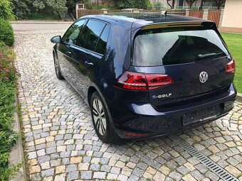 Volkswagen e-Golf 85 KW Plně elektrický - 7