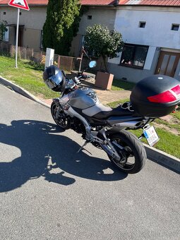 Suzuki Gsr 600 - 7
