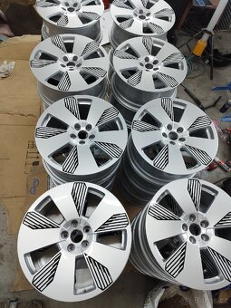 Alu kola Audi Q8 e-tron r19 - 7