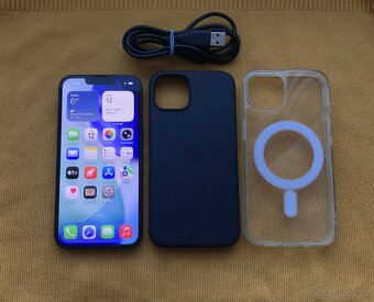 Apple Iphone 13 128GB tmavě modrý . Baterie 100% .. HEZKÝ - 7