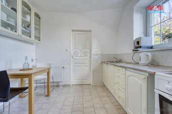 Prodej domu s kancelářemi a prodejnou, 215 m², Zeleneč - 7