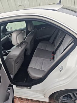 Mercedes C280 (W204) AMG - 7
