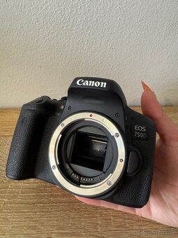 Canon EOS 750D - 7