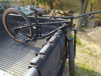 Tail gate Evoc - 7
