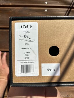 Dámské Tretry Fizik Vento + nášlapy Shimano R550 (2x jeté) - 7