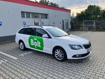 ŠKODA SUPERB II COMBI FACELIFT 2014 1.6Tdi 77Kw - 7