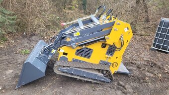 Mini nakladač, smykový nakladač - 7