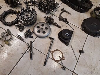 Díly motoru Yamaha DT 125 MX - 7