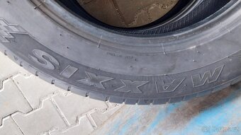 Prodám 2 x letní pneu Maxxis 215/65/17 - 7