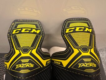 BRUSLE CCM TACKS 9355, vel. 42/7 D - 7