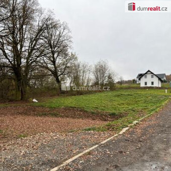 Prodej pozemku určeného k výstavbě RD včetně podílu na příje - 7