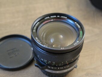 Minolta SR T101 + Sigma 90 mm f2,8 macro - 7