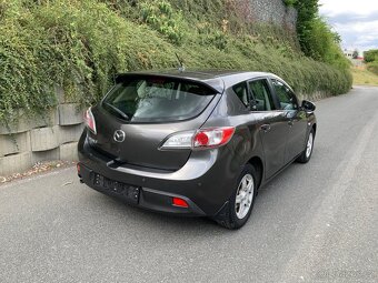 Mazda 3    1.6 i - 7