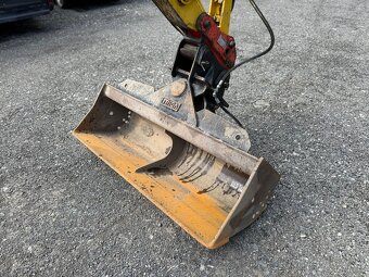 TRAKTORBAGR KOMATSU WB 93R 4x4 - 7