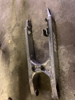 Prodám díly z motoru KTM LC4 620 (kompletní rozebraný motor) - 7