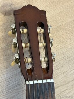 Klastická kytara Yamaha C40 se strapp buttons a pouzdrem - 7