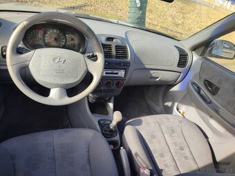 Hyundai Accent - 7