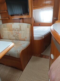 Hobby 410 SFE Excellent 2008 předstan a markýza - 7