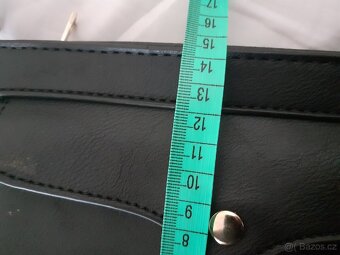 Dámská černá praktická kabelka crossbody - 7