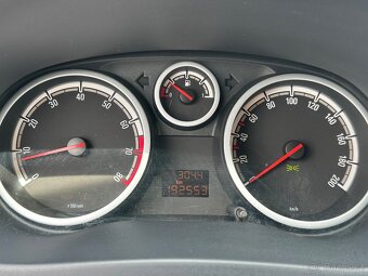 Opel Corsa - 1.2 16v - Nová STK - 7