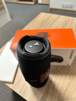 JBL Charge 5 Black NOVÝ - 7