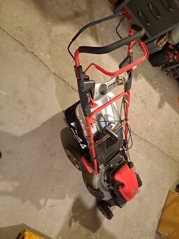 Benzínová sekačka s pojezdem VEGA 545 - 7