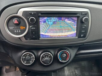Toyota Yaris III--1,0-51kw 2013,-náhradní díly - 7