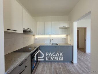 Pronájem luxusně zrekonstruovaného bytu 2+1, 45 m² - Olomouc - 7
