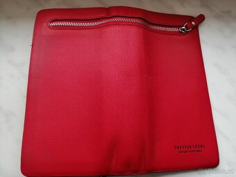 Červená peněženka, zánovní. Velmi dobrý stav (1) - 7