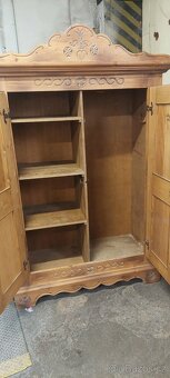 Starožitná skříň - 7