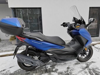 Honda Forza 125 Smart Box-modrá - 7