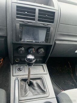 Dodge Nitro 4x4 diesel - 7
